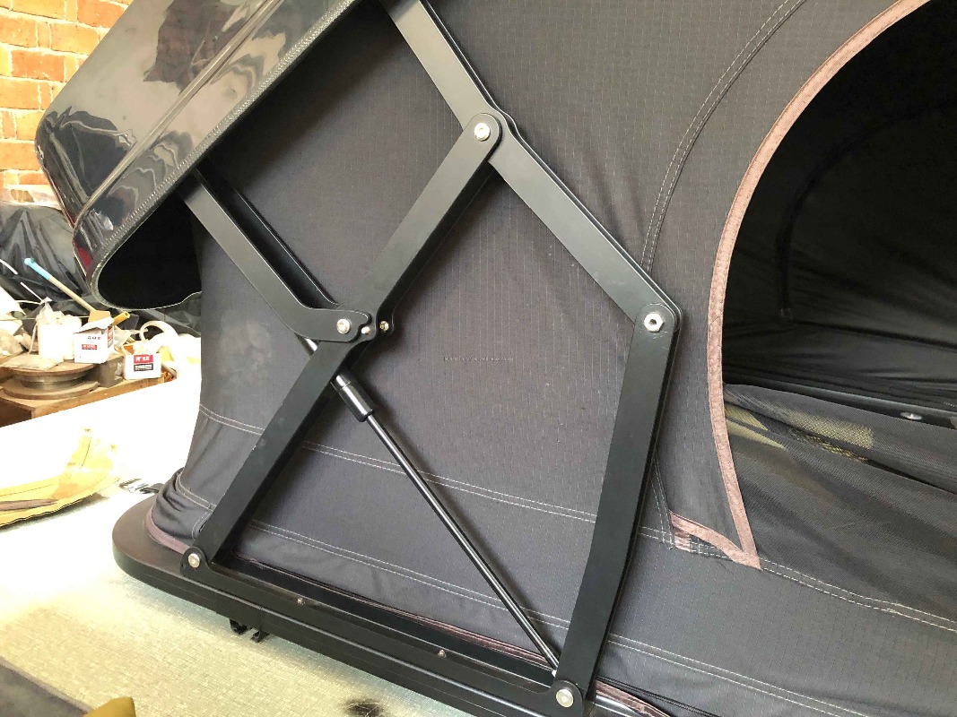 New Model 4-6 Person Hard Shel - Car Accessories For Camping 评论和价格